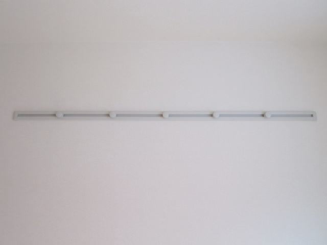 ステラカーサの内装|ピクチャーレールがあるので壁を汚さないですよ！