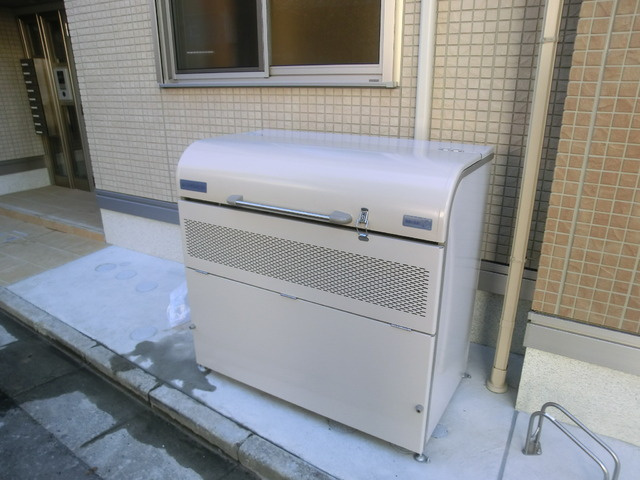 ステラカーサのその他共用部分|便利な敷地内ゴミ置き場。