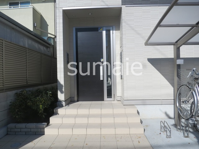 ステラのエントランス|エントランスです。