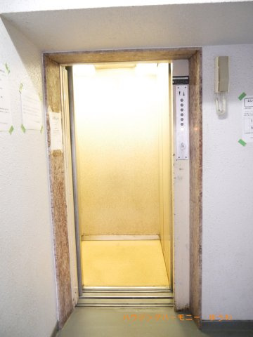 【その他共用部分】 | パラスト中板橋 | 勿論エレベーターが備え付けられています。