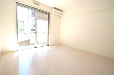 【居間・リビング】 | ヴィラ葉月(ヴィラハヅキ) | 居室☆