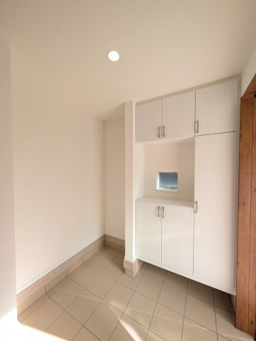 【玄関】 | ハートフルタウン高崎市堰代町48ーB