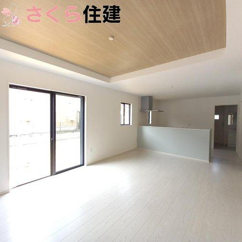 -Erde-　真岡市下高間木２期　1号棟の居間・リビング|お子様がお友達を連れてきても、広々余裕でお招きできますね