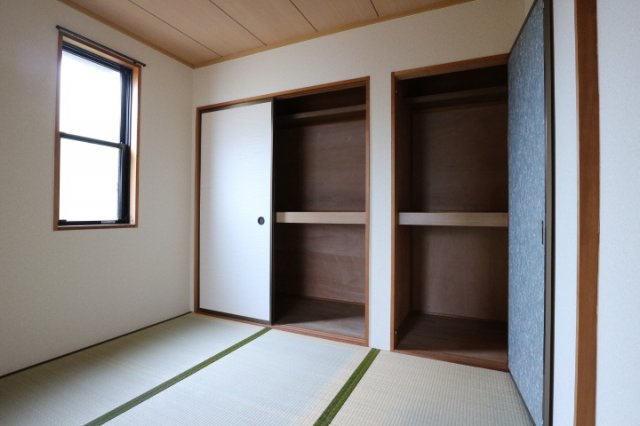 エステート塩屋山手の収納