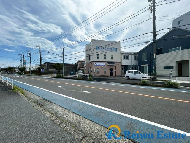 中古戸建　茅ヶ崎市矢畑の前面道路含む現地写真