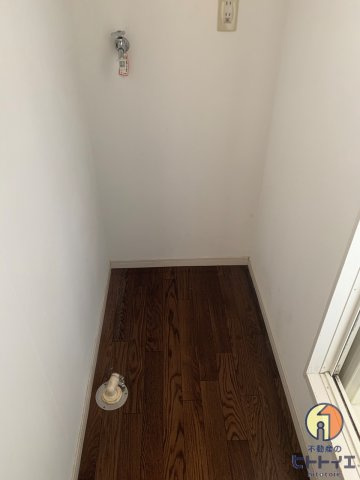 リバーフィールドの洗面所|洗濯機置き場もある洗面所です