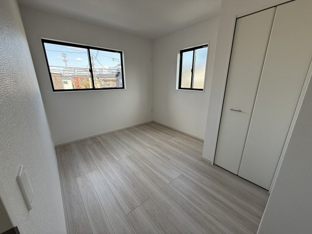 今宿東１丁目　新築戸建　３棟の洋室|洋室5.2帖