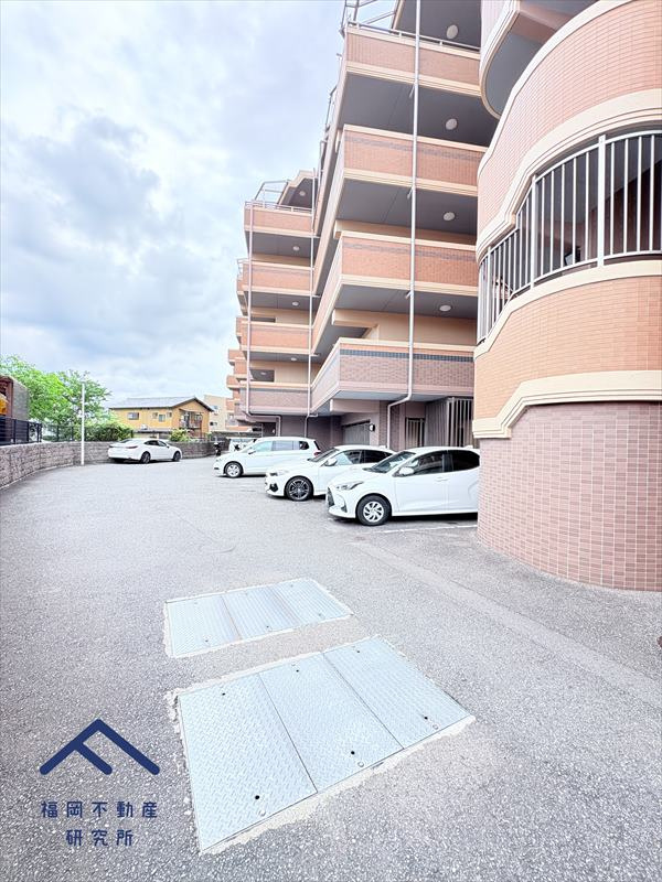 コアマンション香椎南ネクステージの駐車場