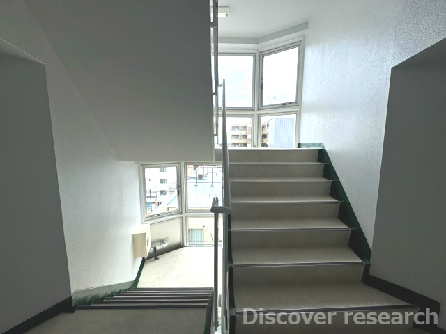 調布シュロスのその他共用部分|【共用階段】