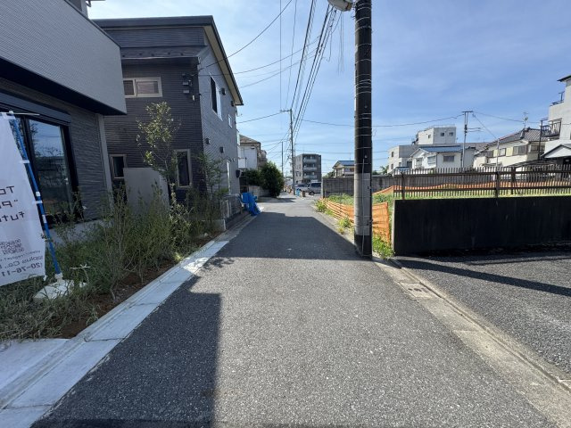 葛飾区柴又７丁目新築戸建（柴又５期）の前面道路含む現地写真|西側前面道路
