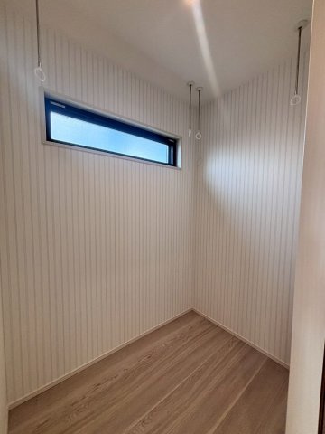 越谷市大沢４丁目の新築一戸建のその他|雨の日に嬉しいランドリースペース♪