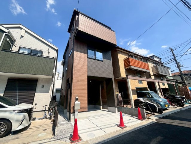 越谷市大沢４丁目の新築一戸建