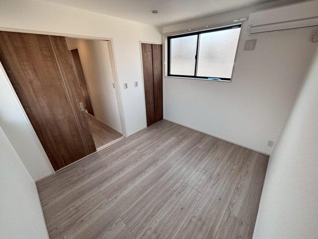 越谷市大沢４丁目の新築一戸建の洋室