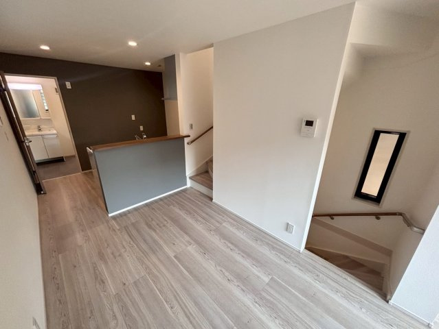 越谷市大沢４丁目の新築一戸建の居間・リビング