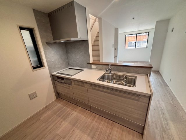 越谷市大沢４丁目の新築一戸建のキッチン