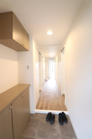 エクセル宮前平の玄関