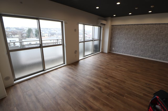 エクセル宮前平の居間・リビング