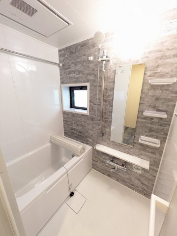 ファミールシャンブルBの浴室