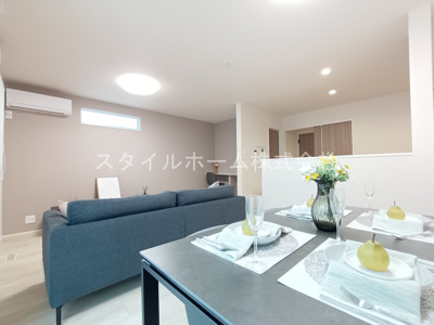 【居間・リビング】 | リナージュ下地町2号棟