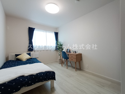 【寝室】 | リナージュ下地町2号棟