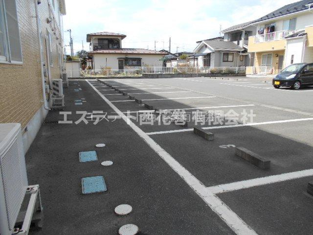ブロッサムIの駐車場