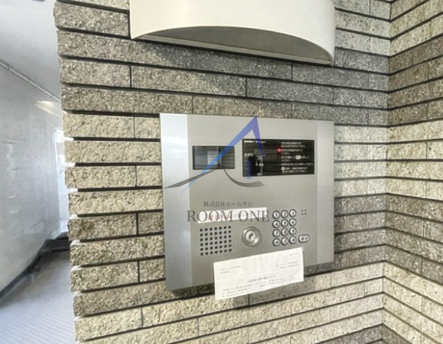 日神パレステージ三軒茶屋のセキュリティ|オートロックです。
