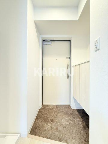 アドバンス大阪イースト の玄関