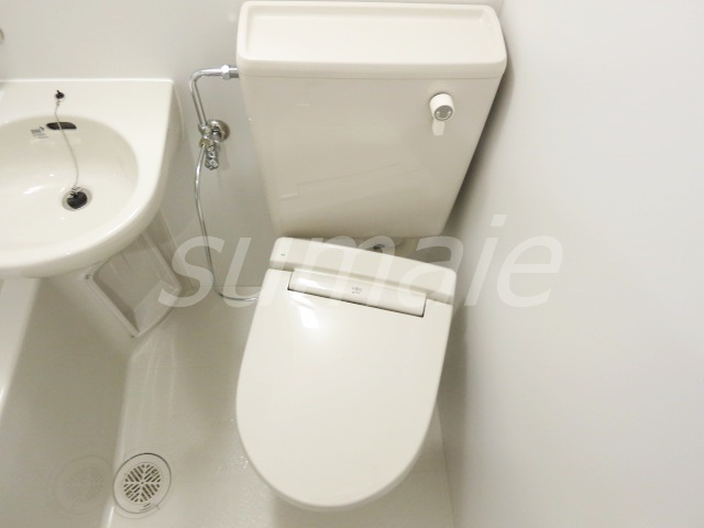 BEテラス赤羽のトイレ|3点ユニットの洗浄機能付きトイレです♪