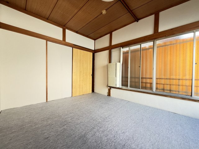 赤羽台文化アパートの寝室|絨毯のお部屋☆