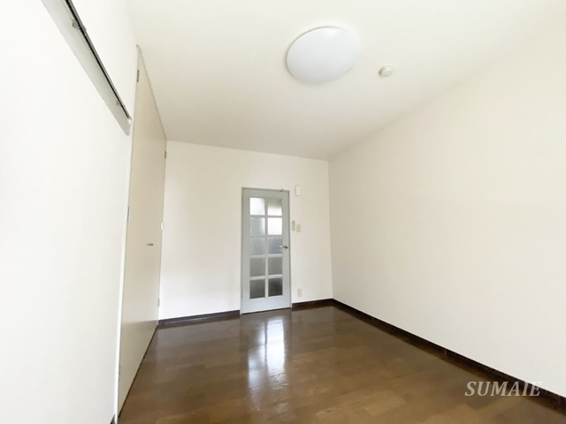 パサニア938の寝室|7帖の洋室です☆窓側からのアングルです☆