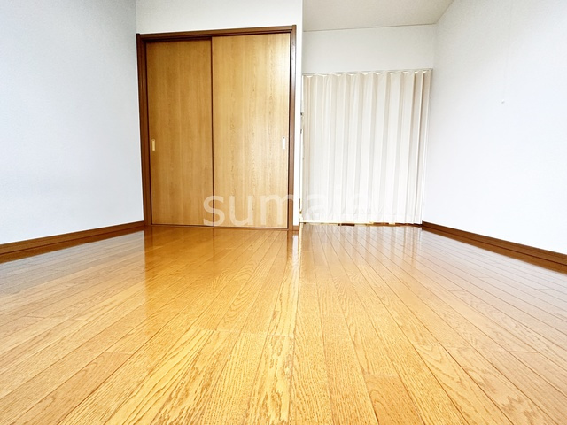 ツリーコートの寝室|洋室