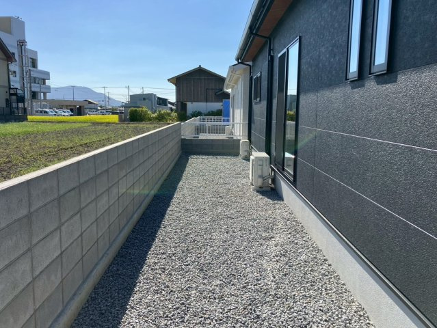 ルミナスガーデン飯山町３号地の庭