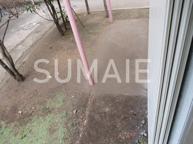 コトブキ・ハイツ　２号棟のバルコニー|テラススペース。