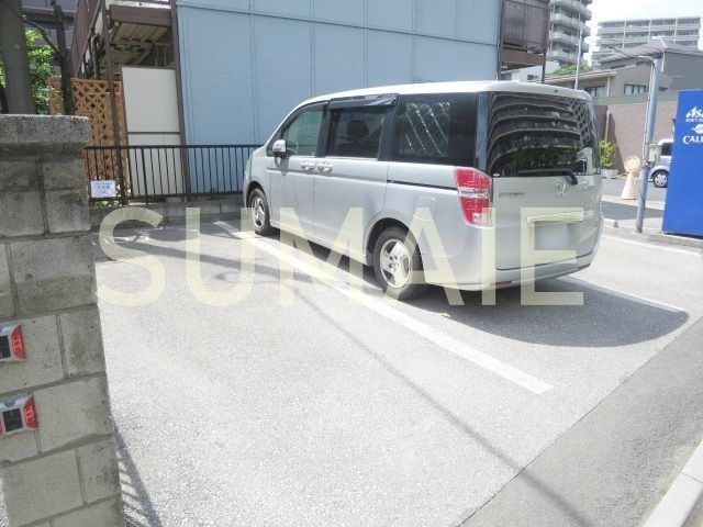 コトブキ・ハイツ　２号棟の駐車場|駐車場