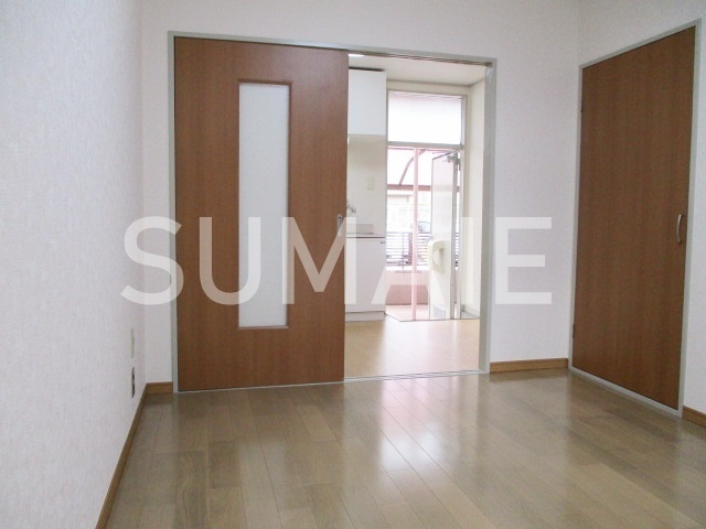 コトブキ・ハイツ　２号棟の寝室|人気のフローリングです