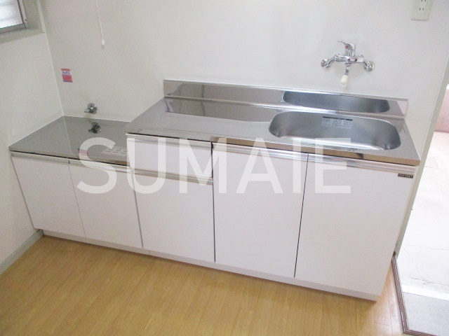 コトブキ・ハイツ　２号棟のキッチン|ワンレバー式混合水栓キッチン。