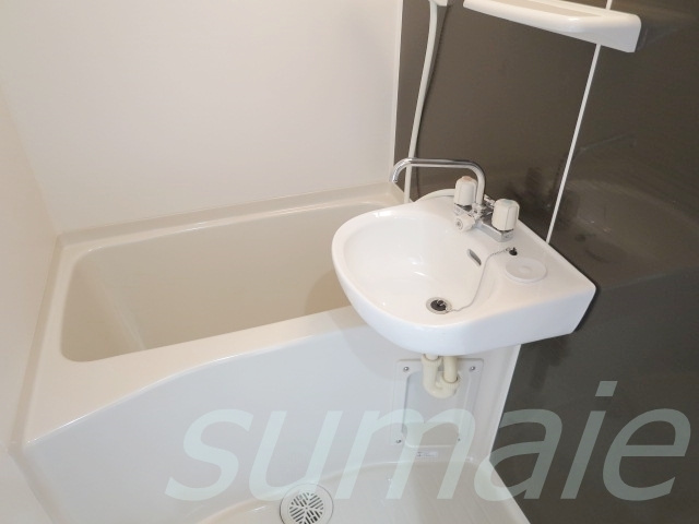 レジデンツ赤羽の浴室|綺麗な浴室です☆