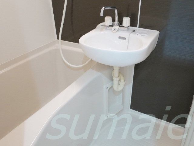 レジデンツ赤羽の浴室|洗面台ついてます♪