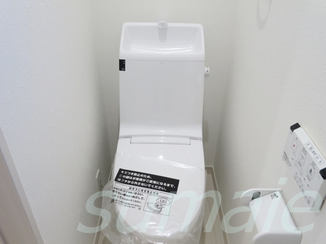 レジデンツ赤羽のトイレ|バストイレ別です☆