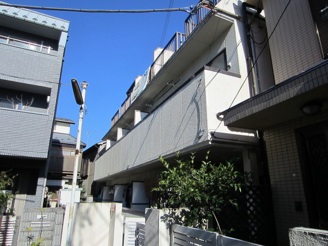 コーポオカダⅠの外観|日当りのよい西向きの建物です！