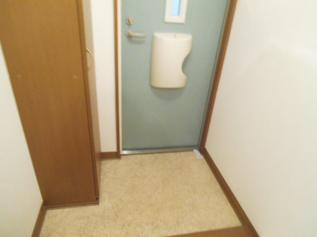 アムール壱番館の玄関|玄関スペースはゆとりある広さ！