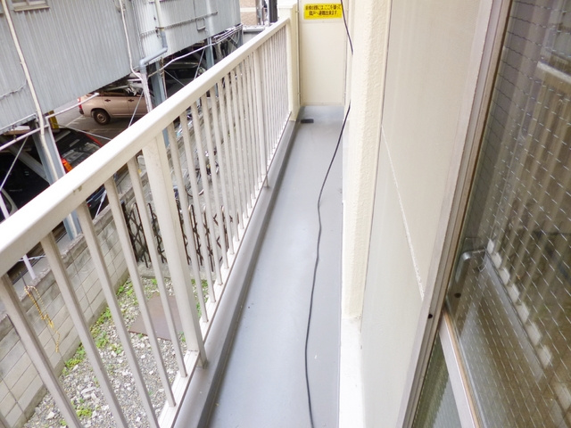 古澤マンションのバルコニー|細長いタイプのバルコニーです☆