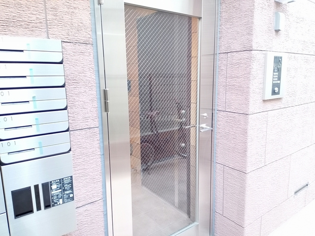 レピュア東十条駅前レジデンスのロビー|入口です☆