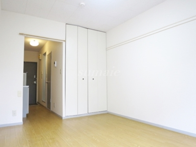 Ｒハイムの寝室|窓側からのアングルです☆