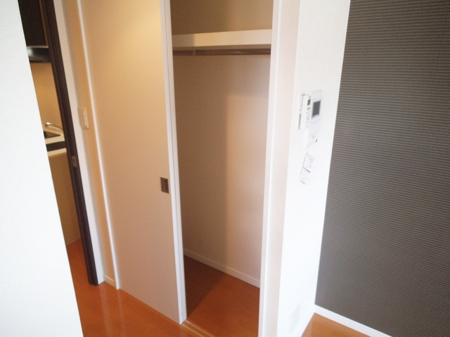 ハーモニーレジデンス東京シティゲートの収納|クローゼットも充分な大きさ☆