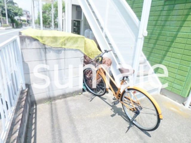 ジュネスカミコのその他共用部分|駐輪場☆