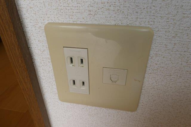 ディメイン小池の設備|電話モジュラー