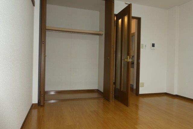 ディメイン小池の寝室|洋室