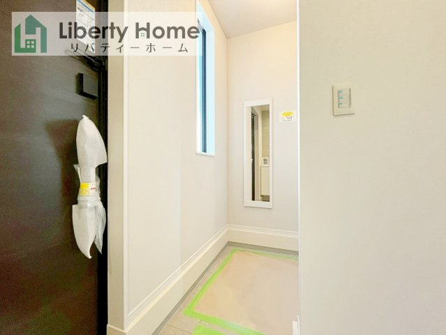 取手市宮和田14期　新築戸建　1号棟の玄関