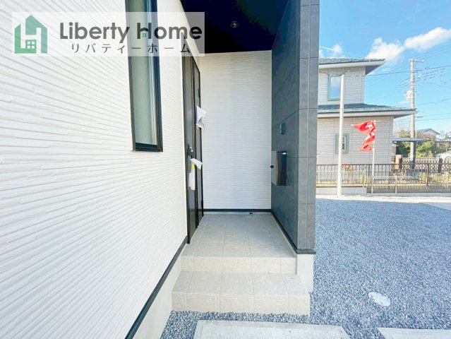 取手市宮和田14期　新築戸建　1号棟のエントランス